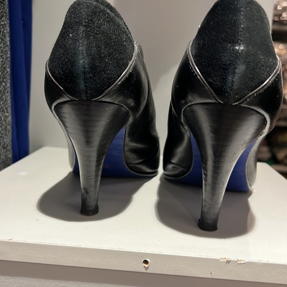 Shoes - Picture 3 of 3